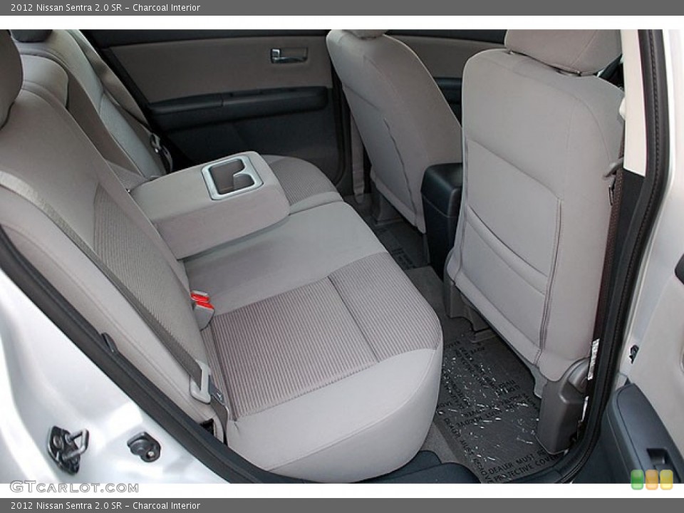 Charcoal Interior Photo for the 2012 Nissan Sentra 2.0 SR #69941507