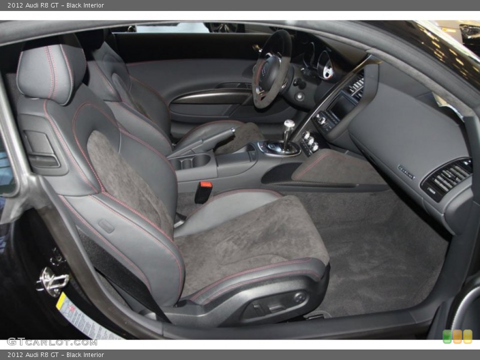 Black Interior Photo for the 2012 Audi R8 GT #69962455