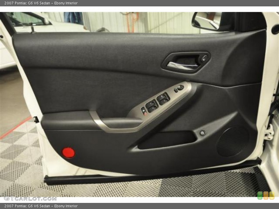 Ebony Interior Door Panel for the 2007 Pontiac G6 V6 Sedan #69969976