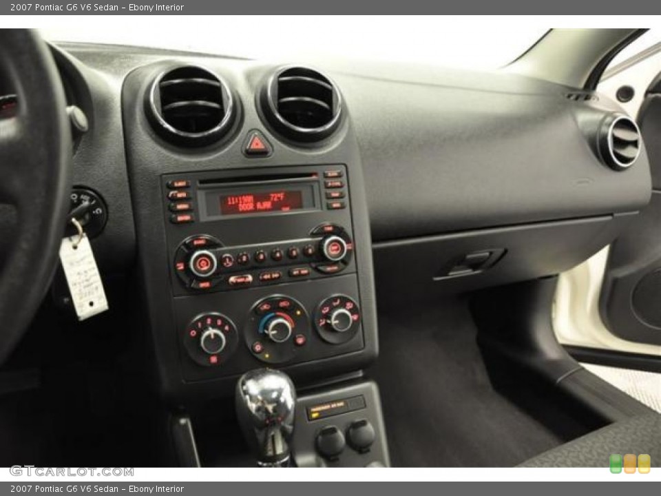 Ebony Interior Controls for the 2007 Pontiac G6 V6 Sedan #69970061