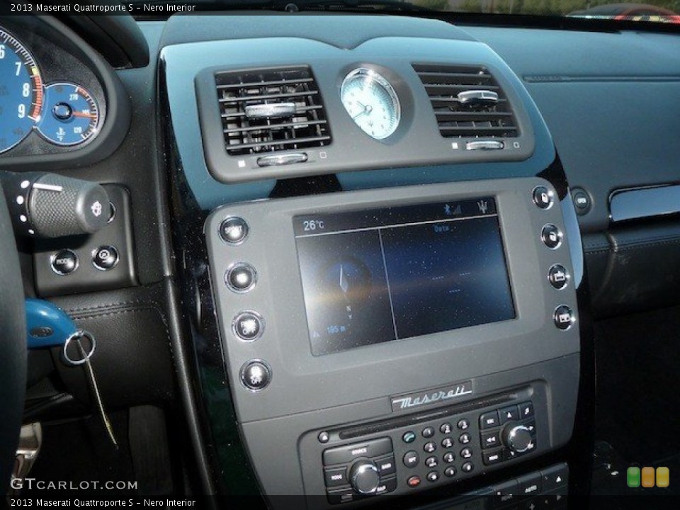 Nero Interior Controls for the 2013 Maserati Quattroporte S #69986212