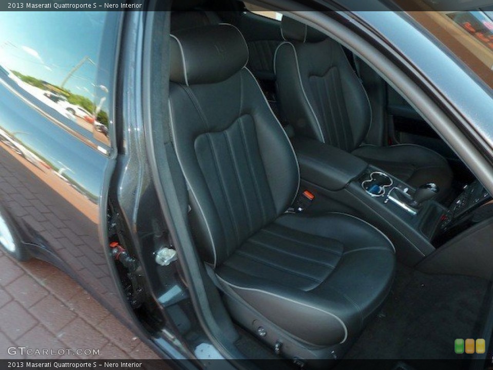 Nero Interior Front Seat for the 2013 Maserati Quattroporte S #69986299