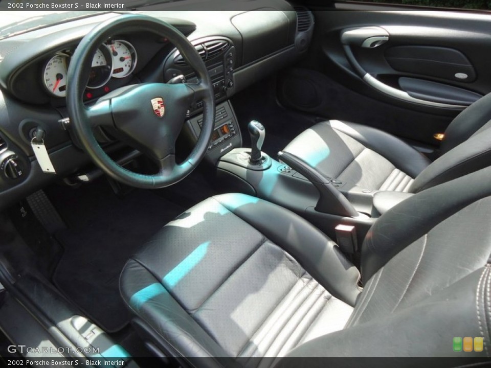 Black Interior Photo for the 2002 Porsche Boxster S #69987907