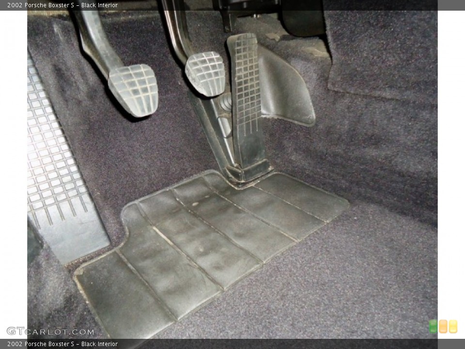 Black Interior Controls for the 2002 Porsche Boxster S #69988252