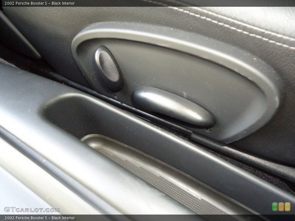 Black Interior Controls for the 2002 Porsche Boxster S #69988324