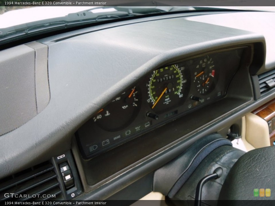 Parchment Interior Gauges for the 1994 Mercedes-Benz E 320 Convertible #69991861