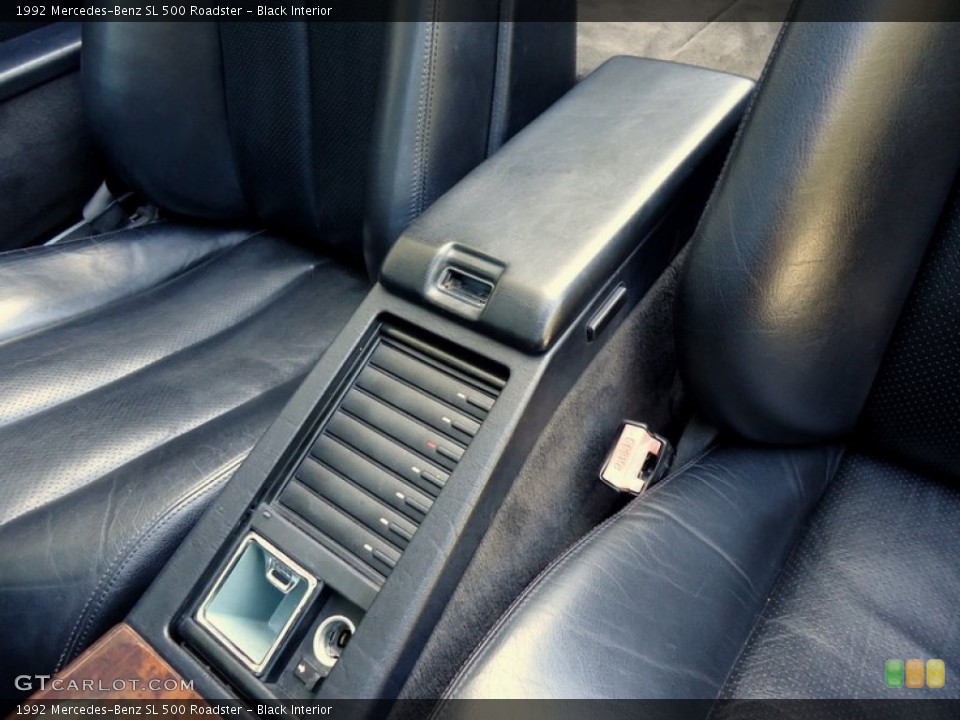 Black Interior Photo for the 1992 Mercedes-Benz SL 500 Roadster #69992706