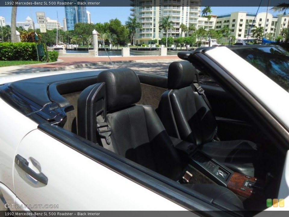 Black Interior Photo for the 1992 Mercedes-Benz SL 500 Roadster #69992866