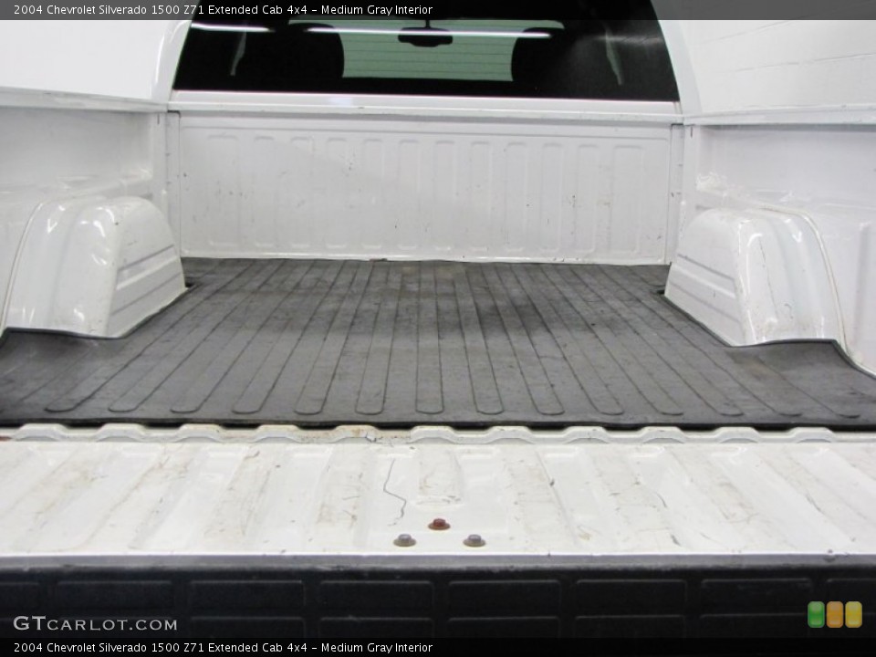 Medium Gray Interior Trunk for the 2004 Chevrolet Silverado 1500 Z71 Extended Cab 4x4 #70013688