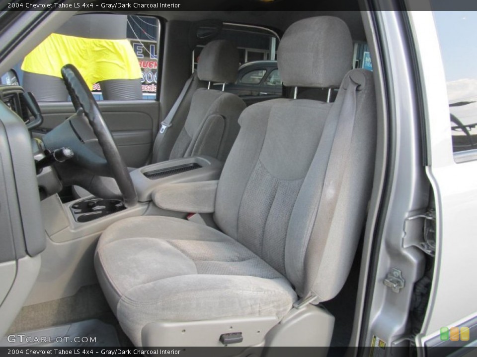 Gray/Dark Charcoal Interior Photo for the 2004 Chevrolet Tahoe LS 4x4 #70013750