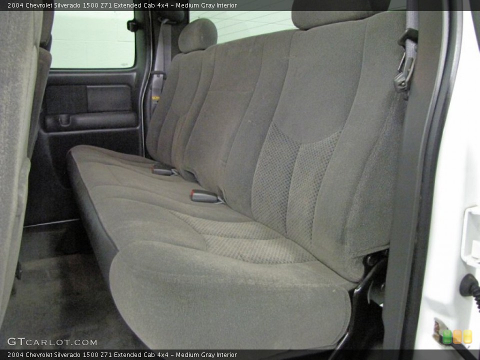 Medium Gray Interior Rear Seat for the 2004 Chevrolet Silverado 1500 Z71 Extended Cab 4x4 #70013759