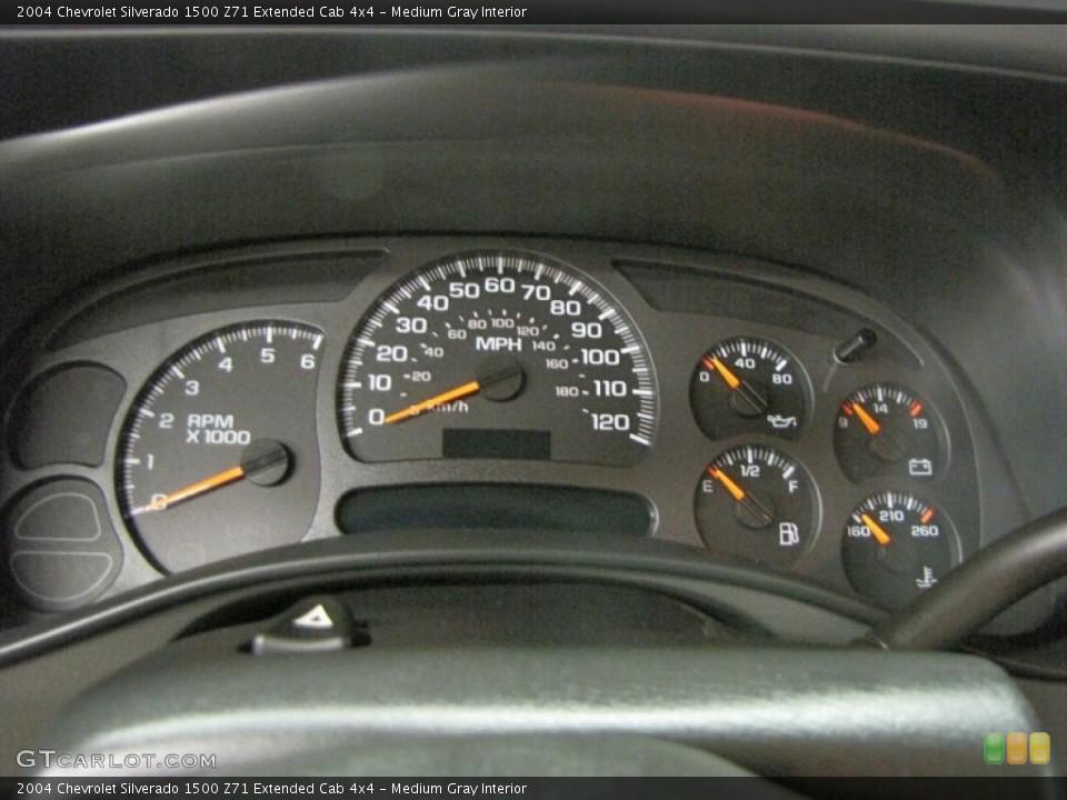 Medium Gray Interior Gauges for the 2004 Chevrolet Silverado 1500 Z71 Extended Cab 4x4 #70013868
