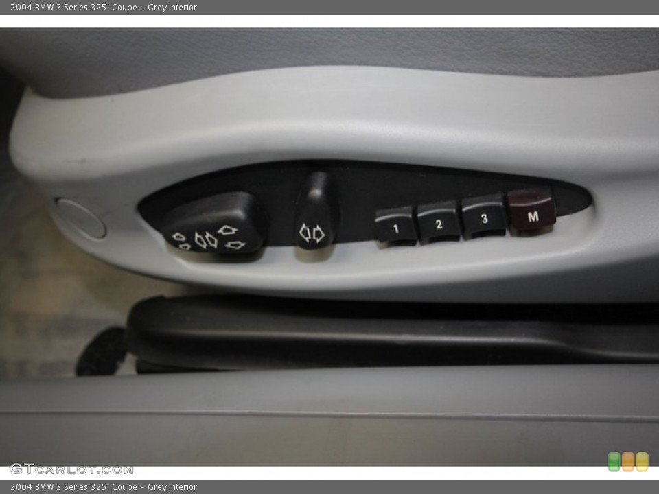 Grey Interior Controls for the 2004 BMW 3 Series 325i Coupe #70025034