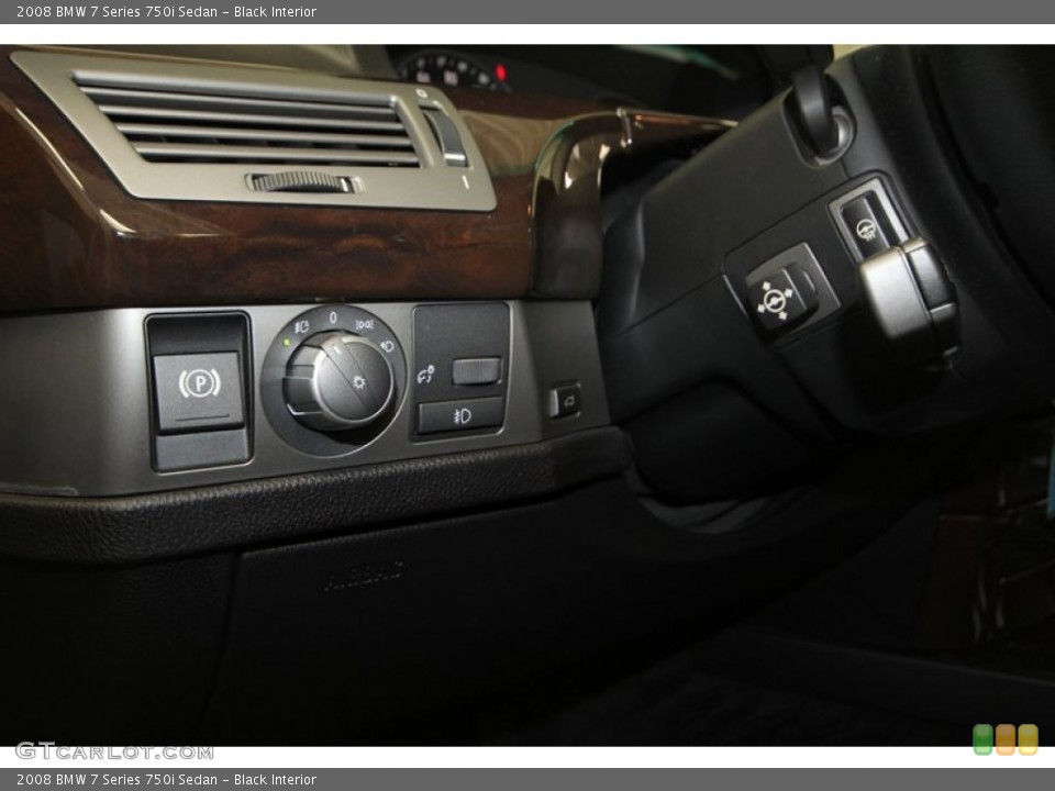 Black Interior Controls for the 2008 BMW 7 Series 750i Sedan #70026632