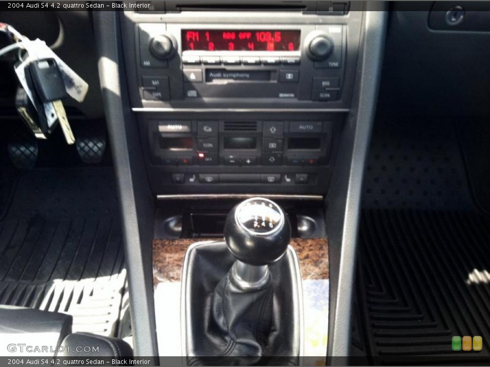 Black Interior Controls for the 2004 Audi S4 4.2 quattro Sedan #70029590