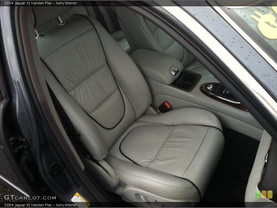 Ivory Interior Front Seat for the 2004 Jaguar XJ Vanden Plas #70030266