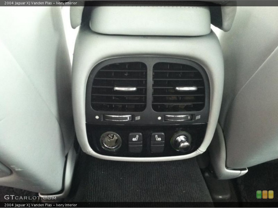 Ivory Interior Controls for the 2004 Jaguar XJ Vanden Plas #70030487