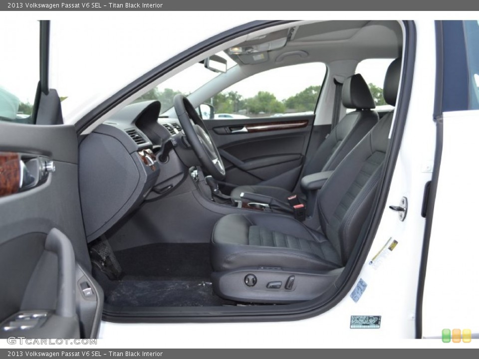 Titan Black Interior Photo for the 2013 Volkswagen Passat V6 SEL #70035116