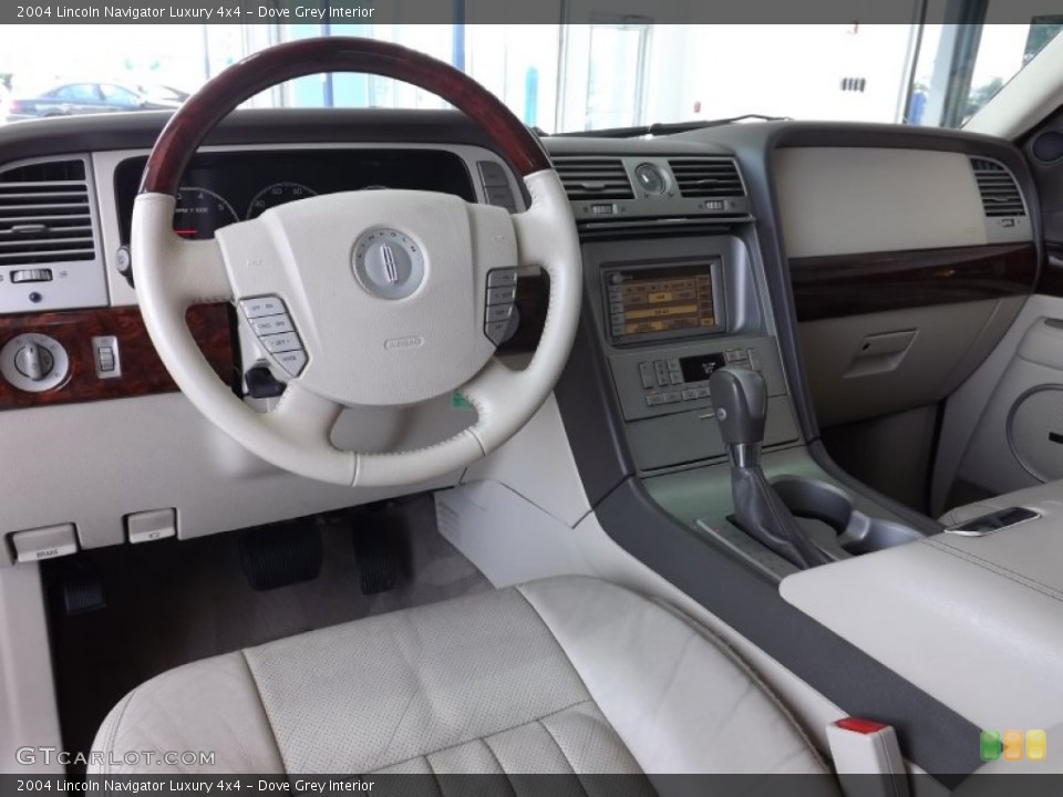 Dove Grey Interior Prime Interior for the 2004 Lincoln Navigator Luxury 4x4 #70043560