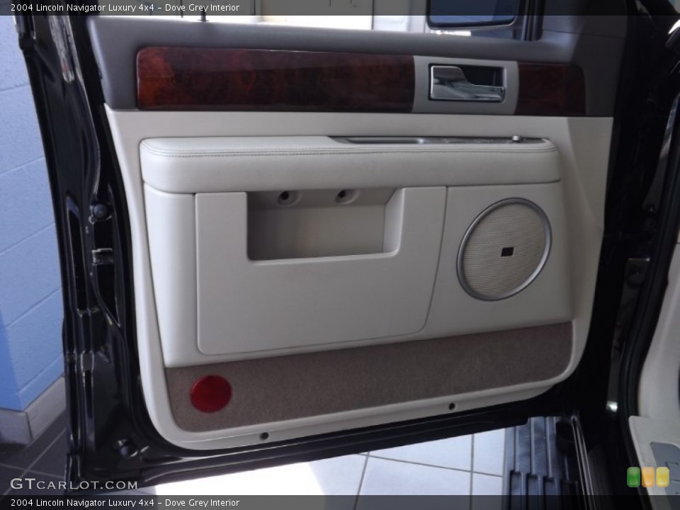 Dove Grey Interior Door Panel for the 2004 Lincoln Navigator Luxury 4x4 #70043576