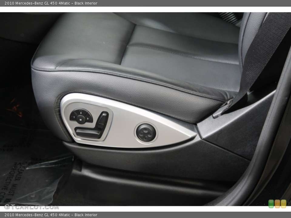 Black Interior Controls for the 2010 Mercedes-Benz GL 450 4Matic #70050271