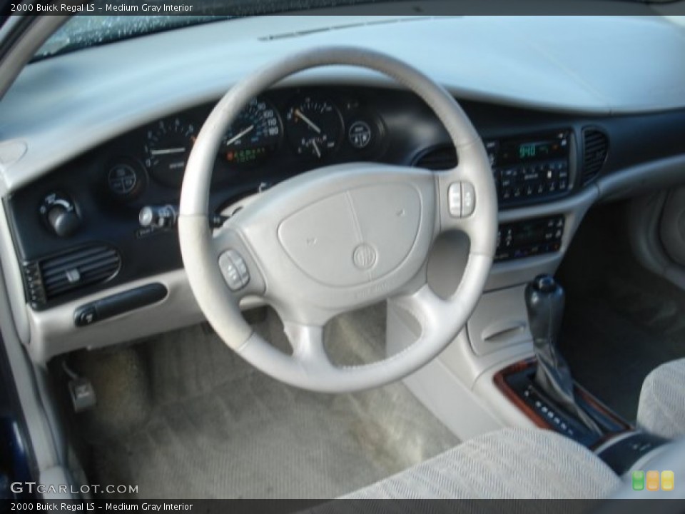 Medium Gray Interior Steering Wheel for the 2000 Buick Regal LS #70070222