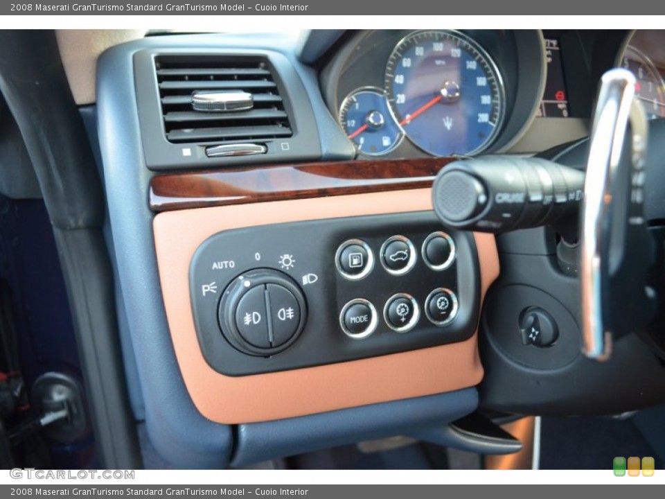 Cuoio Interior Controls for the 2008 Maserati GranTurismo  #70071919