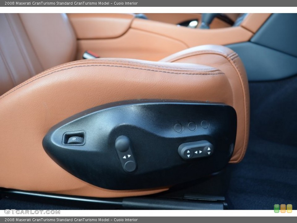 Cuoio Interior Controls for the 2008 Maserati GranTurismo  #70071969