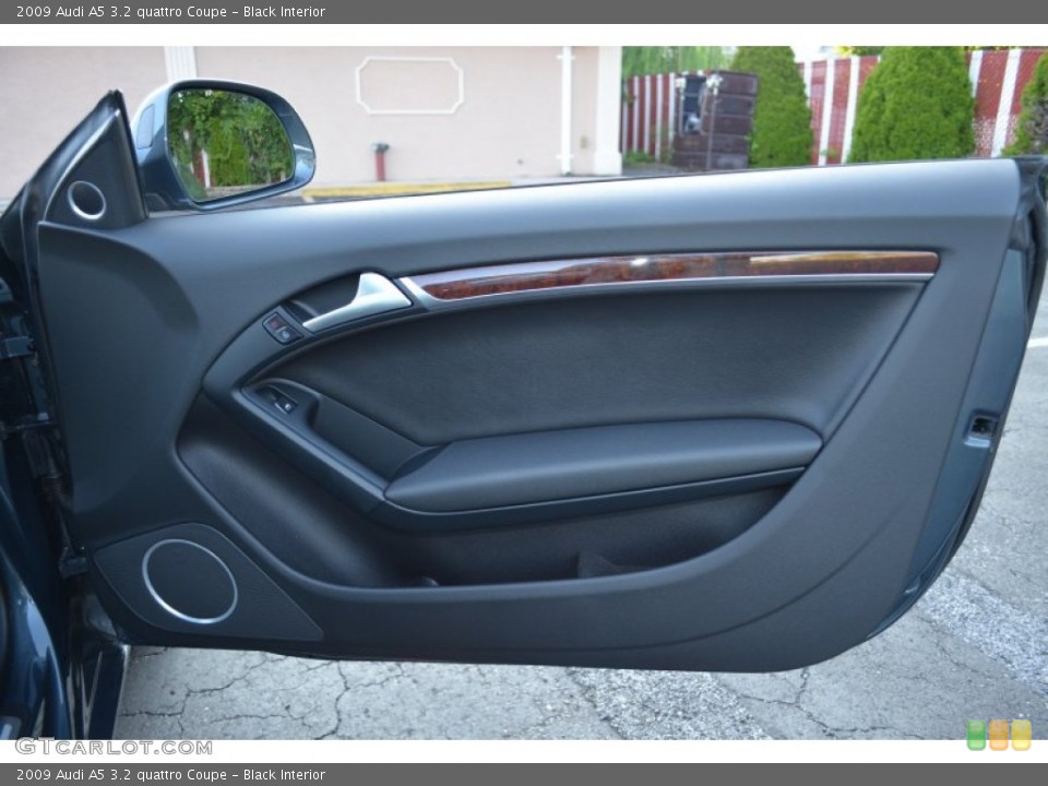 Black Interior Door Panel for the 2009 Audi A5 3.2 quattro Coupe #70072254