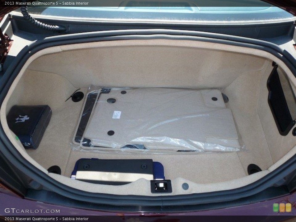 Sabbia Interior Trunk for the 2013 Maserati Quattroporte S #70072402