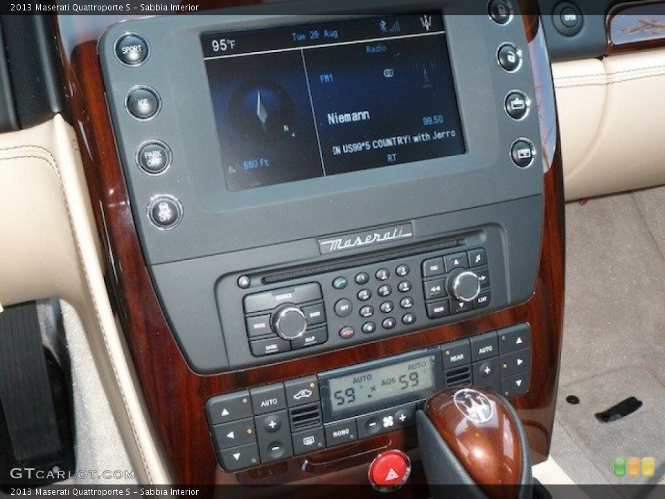 Sabbia Interior Controls for the 2013 Maserati Quattroporte S #70072590