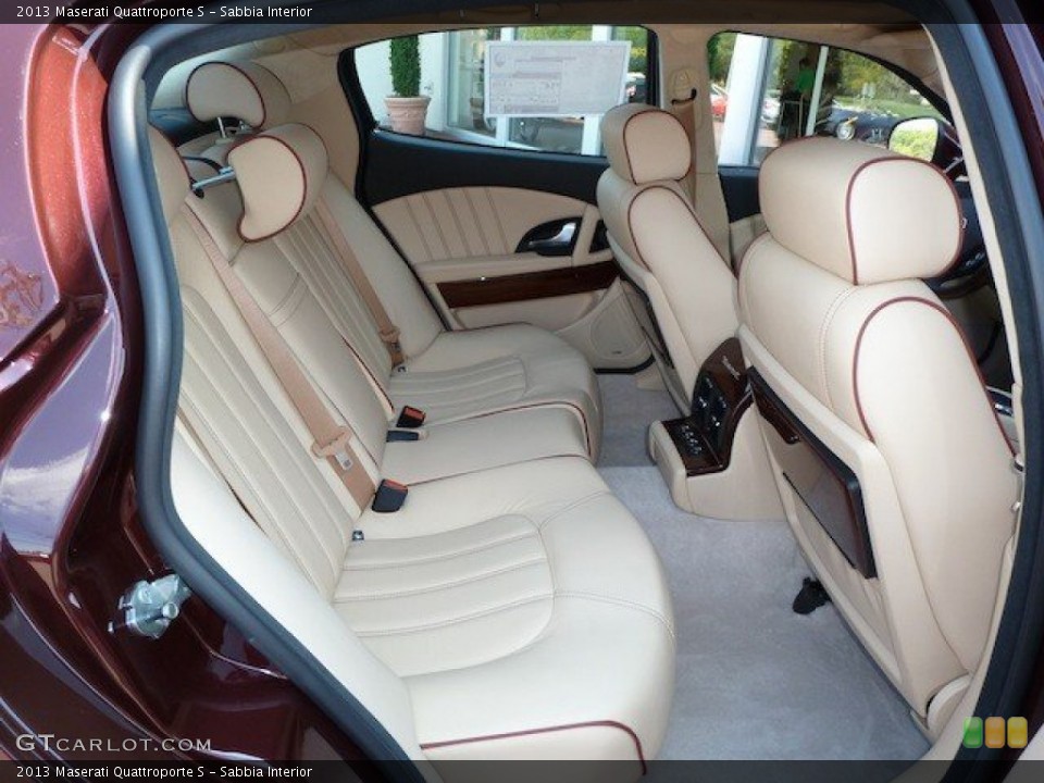 Sabbia Interior Photo for the 2013 Maserati Quattroporte S #70072657