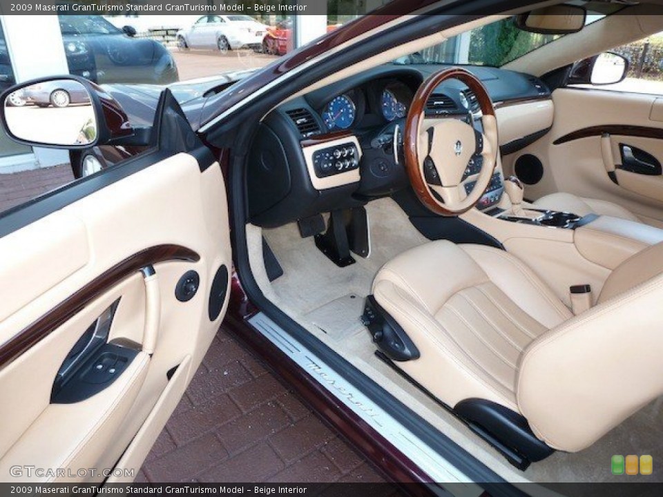 Beige Interior Photo for the 2009 Maserati GranTurismo  #70072822
