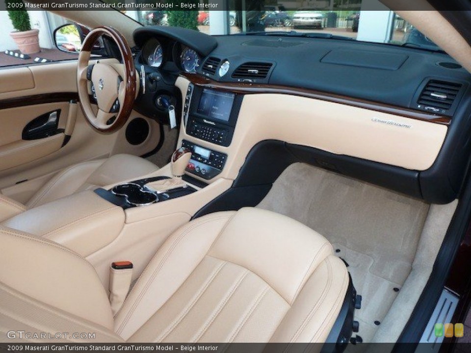 Beige Interior Dashboard for the 2009 Maserati GranTurismo  #70072984