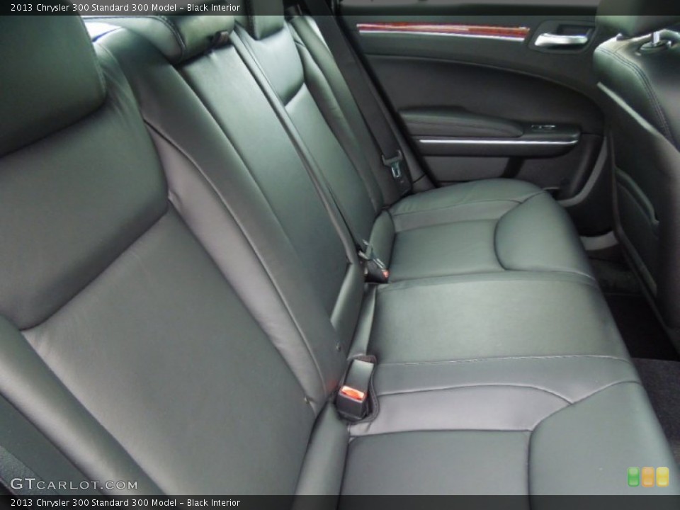 Black Interior Rear Seat for the 2013 Chrysler 300  #70077065