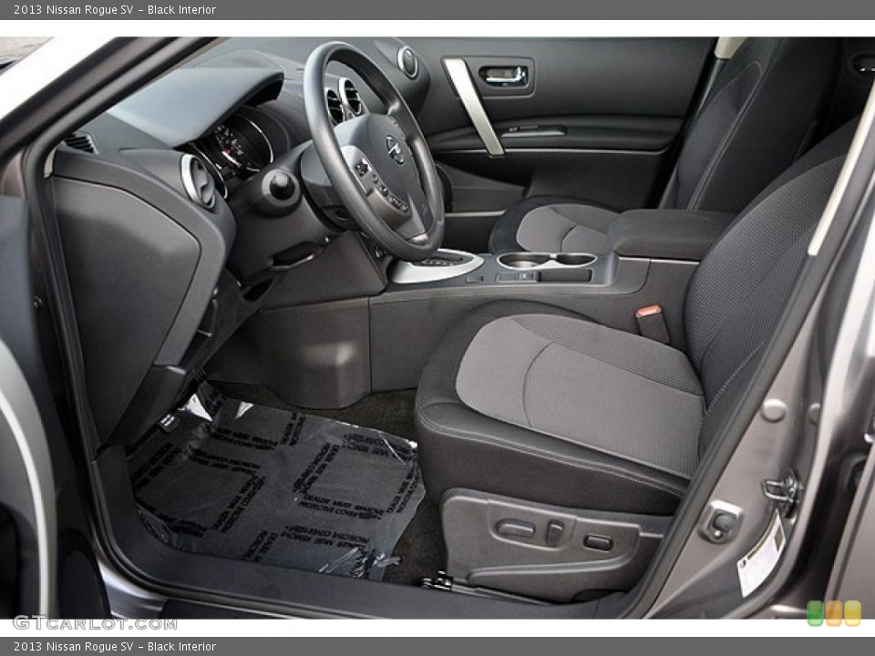 Black Interior Photo for the 2013 Nissan Rogue SV #70084565