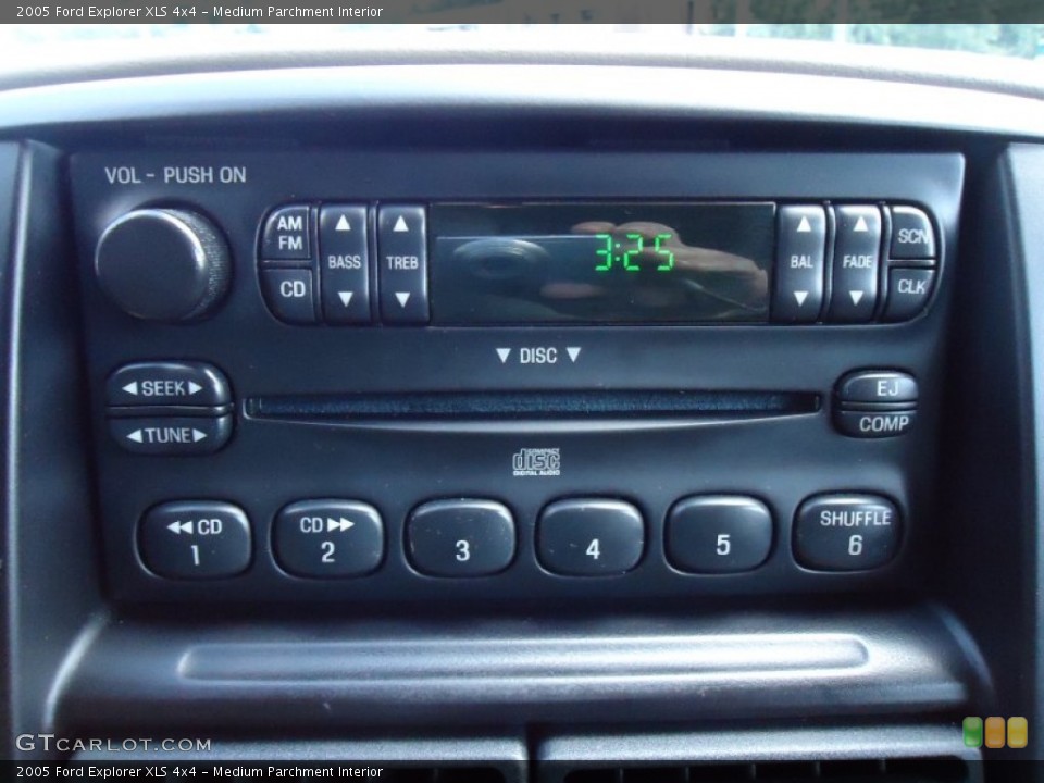Medium Parchment Interior Audio System for the 2005 Ford Explorer XLS 4x4 #70086689