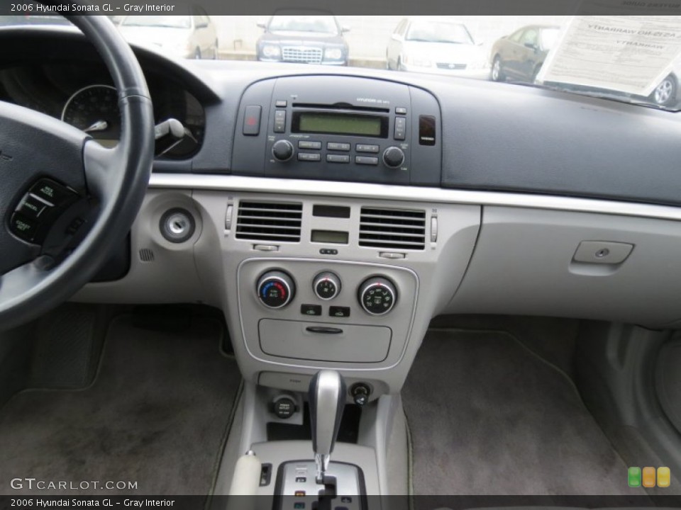 Gray Interior Dashboard for the 2006 Hyundai Sonata GL #70114284
