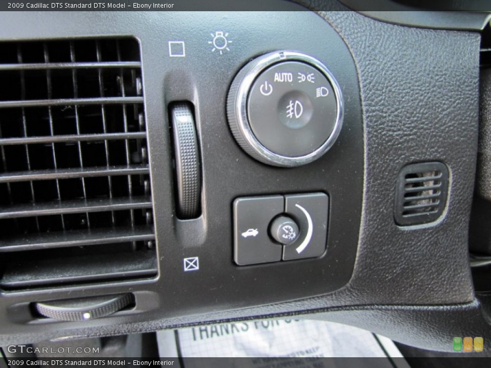 Ebony Interior Controls for the 2009 Cadillac DTS  #70130822