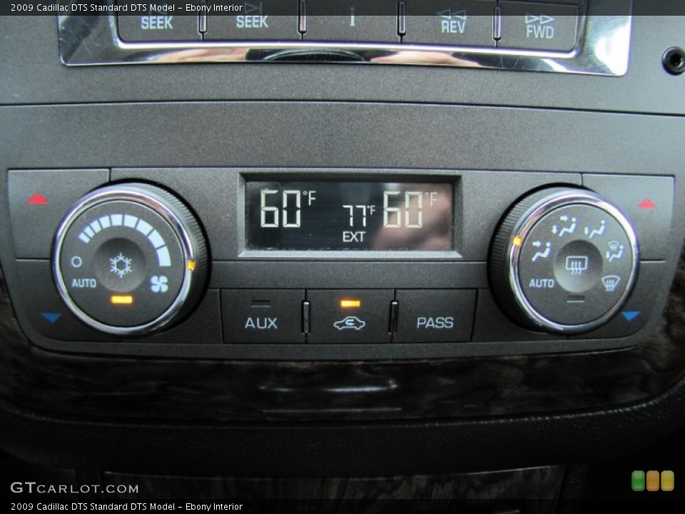 Ebony Interior Controls for the 2009 Cadillac DTS  #70130834