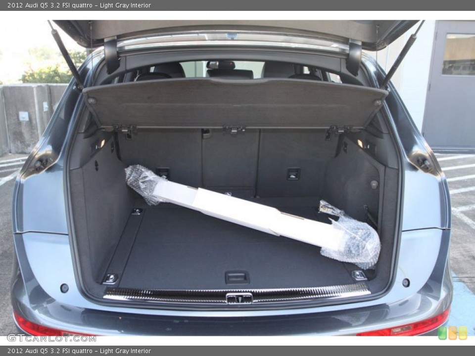 Light Gray Interior Trunk for the 2012 Audi Q5 3.2 FSI quattro #70145549
