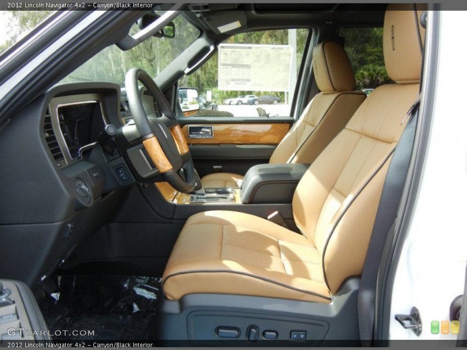 Canyon/Black Interior Photo for the 2012 Lincoln Navigator 4x2 #70150703