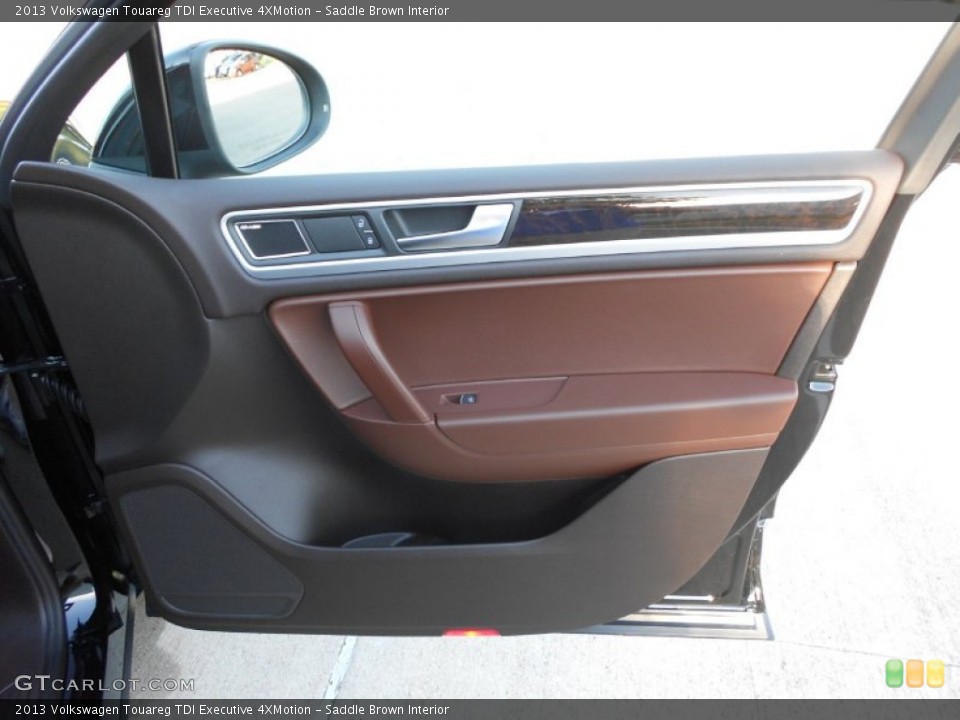 Saddle Brown Interior Door Panel for the 2013 Volkswagen Touareg TDI Executive 4XMotion #70166243