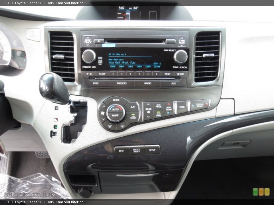 Dark Charcoal Interior Controls for the 2013 Toyota Sienna SE #70168070