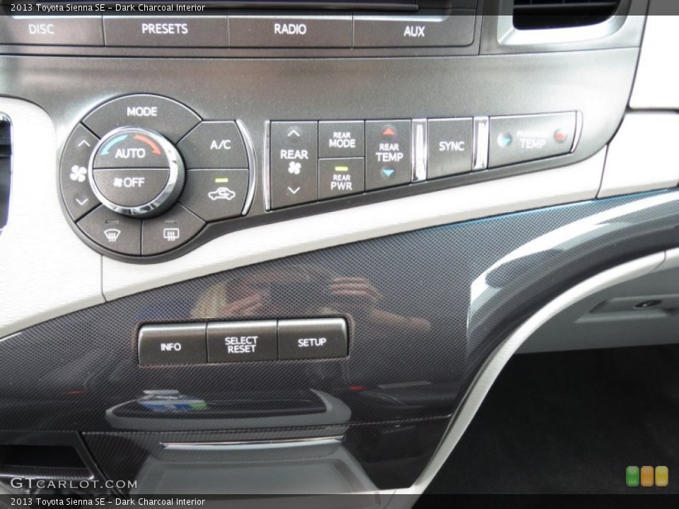 Dark Charcoal Interior Controls for the 2013 Toyota Sienna SE #70168100