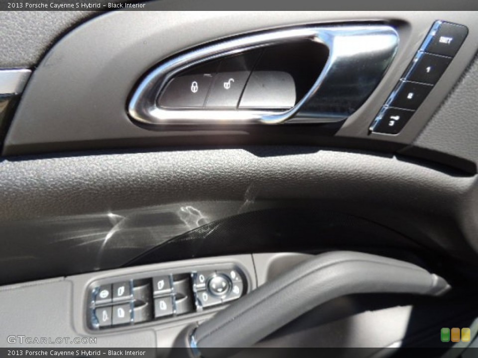 Black Interior Controls for the 2013 Porsche Cayenne S Hybrid #70179020