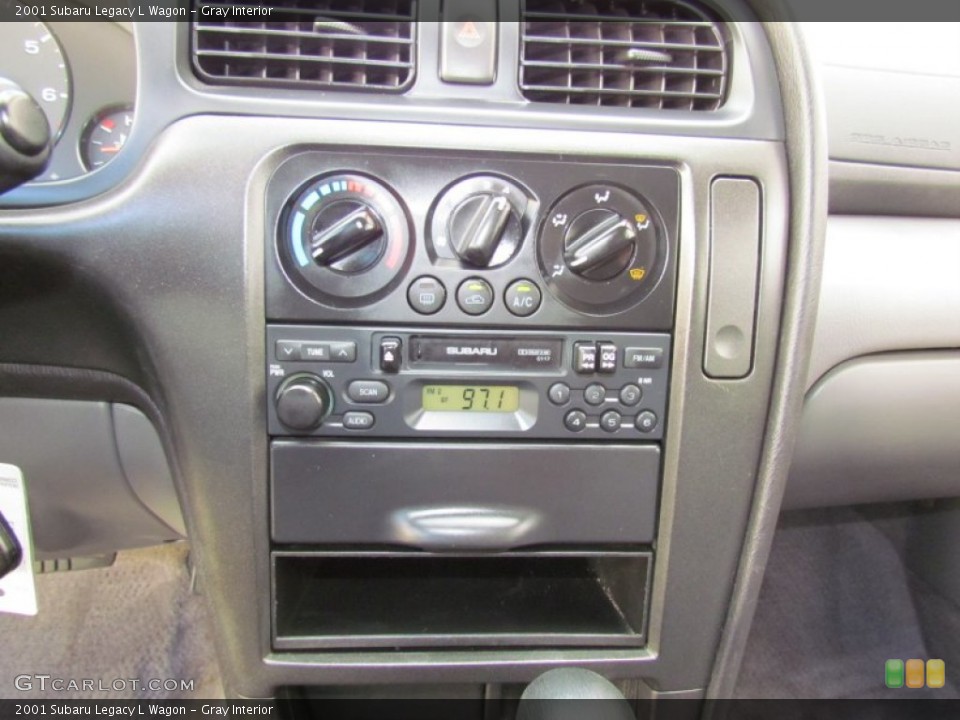 Gray Interior Controls for the 2001 Subaru Legacy L Wagon #70182005