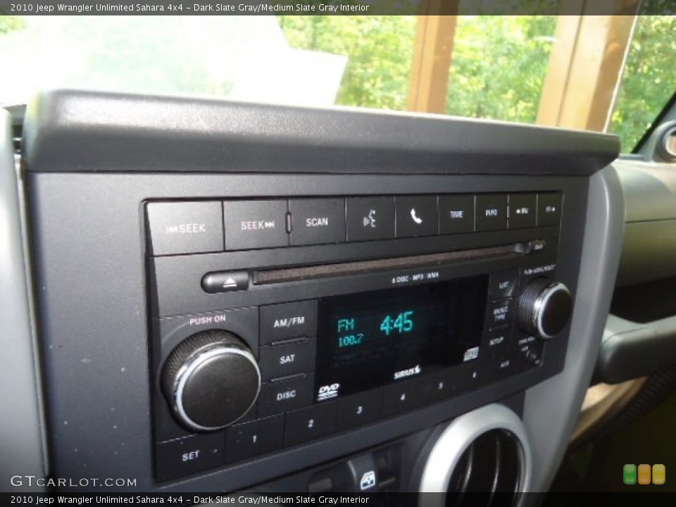 Dark Slate Gray/Medium Slate Gray Interior Controls for the 2010 Jeep Wrangler Unlimited Sahara 4x4 #70183907