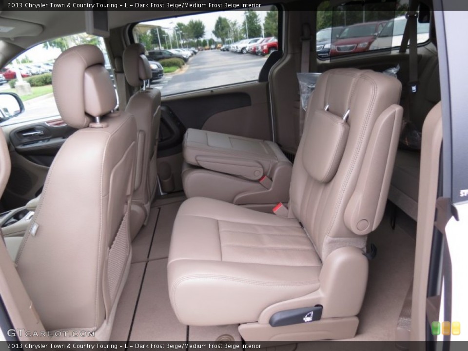 Dark Frost Beige/Medium Frost Beige Interior Photo for the 2013 Chrysler Town & Country Touring - L #70187858