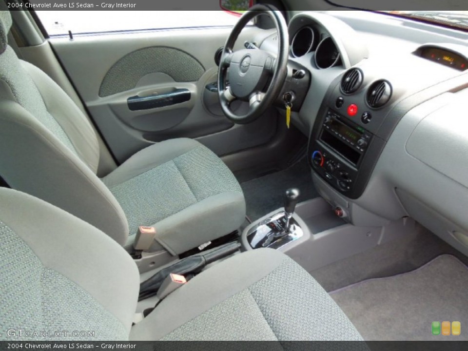 Gray Interior Photo for the 2004 Chevrolet Aveo LS Sedan #70191350